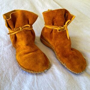 Handmade leather moccasins size women’s 8.5